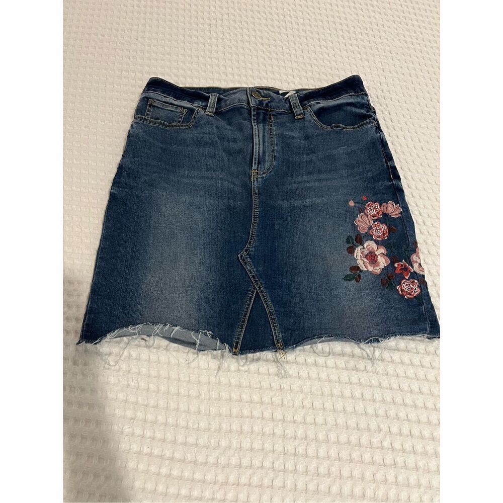 Seven7 Jean Skirt with embroidered flowers size 10